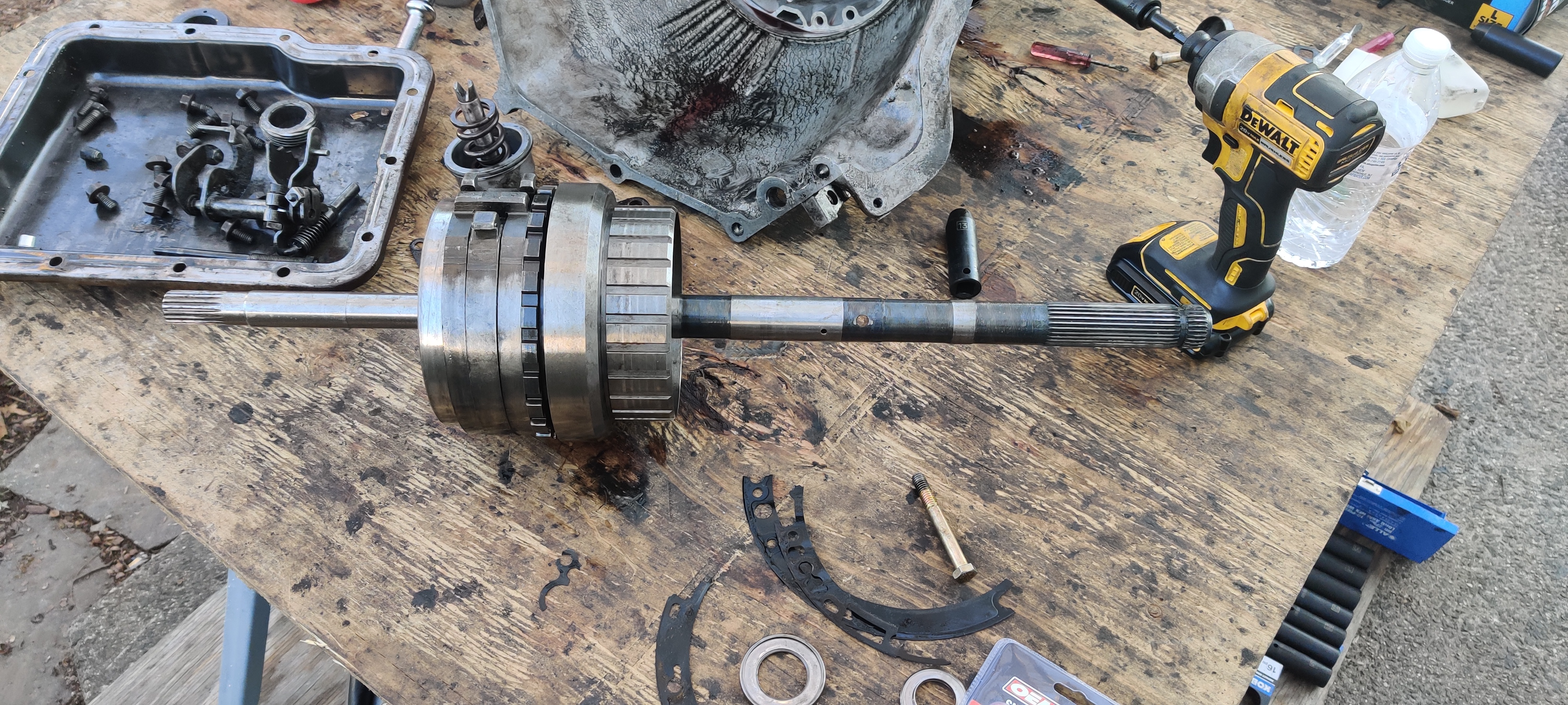 This is the core of the transmission, the planetary gear set